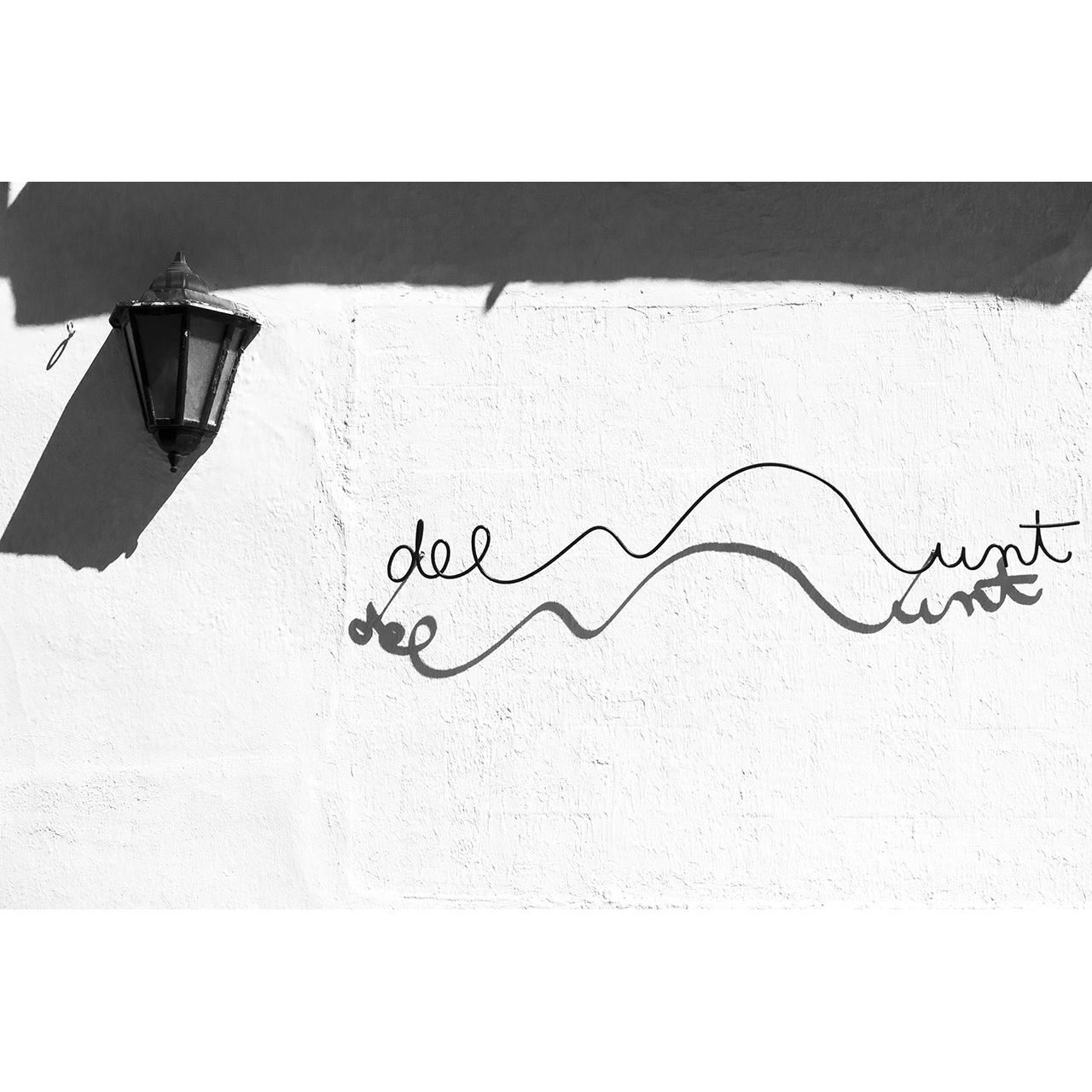 Joan Carles Ballester. OMBRES MINIMALISTES