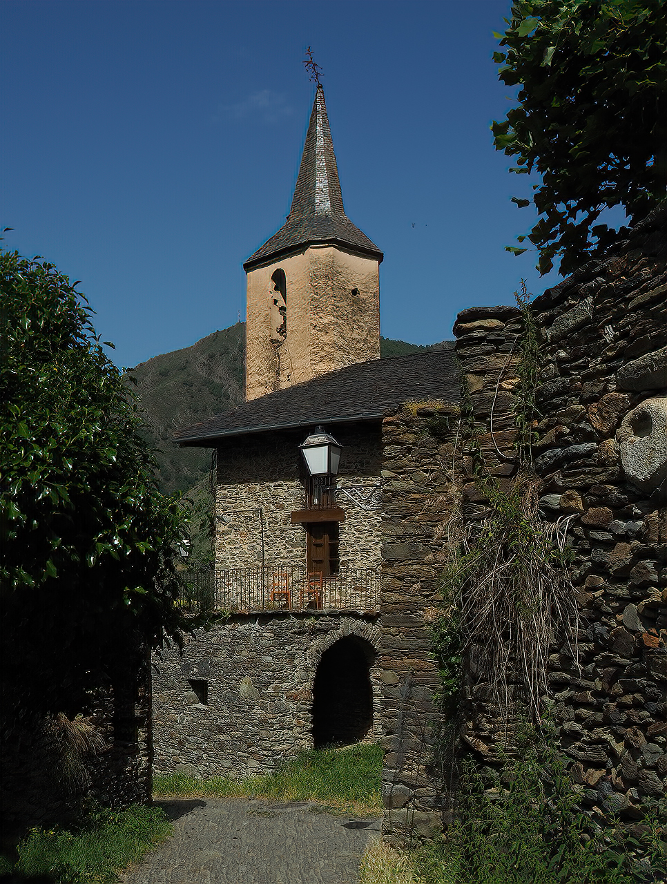 Francesc Graells. AIGUES TORTES
