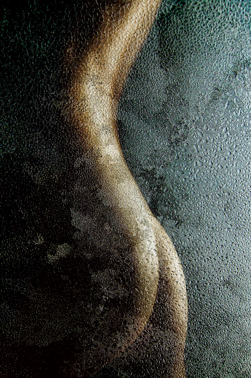 Laura Pascual. A TRAVÉS DEL VIDRE