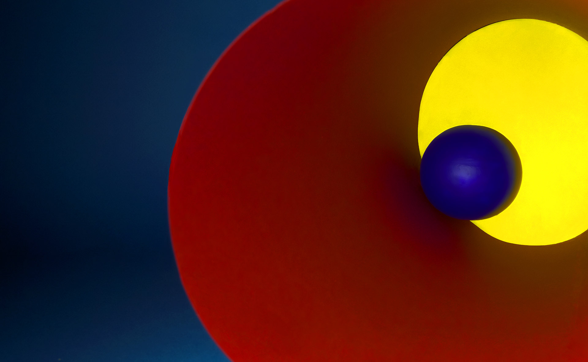 Helga Verlinden. HERE COMES THE SUN