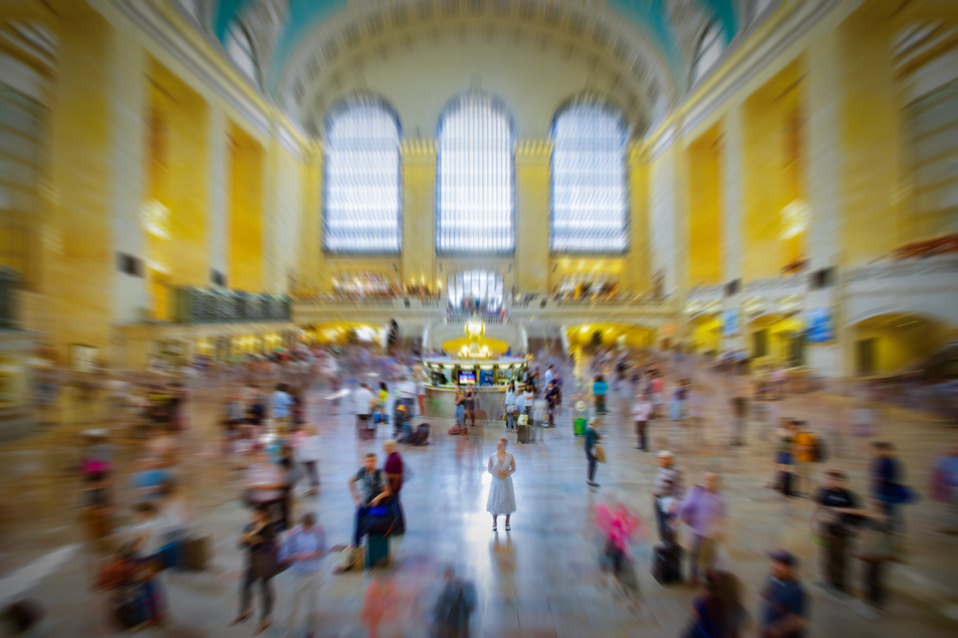 Joan Rossell. GRAND CENTRAL STATION