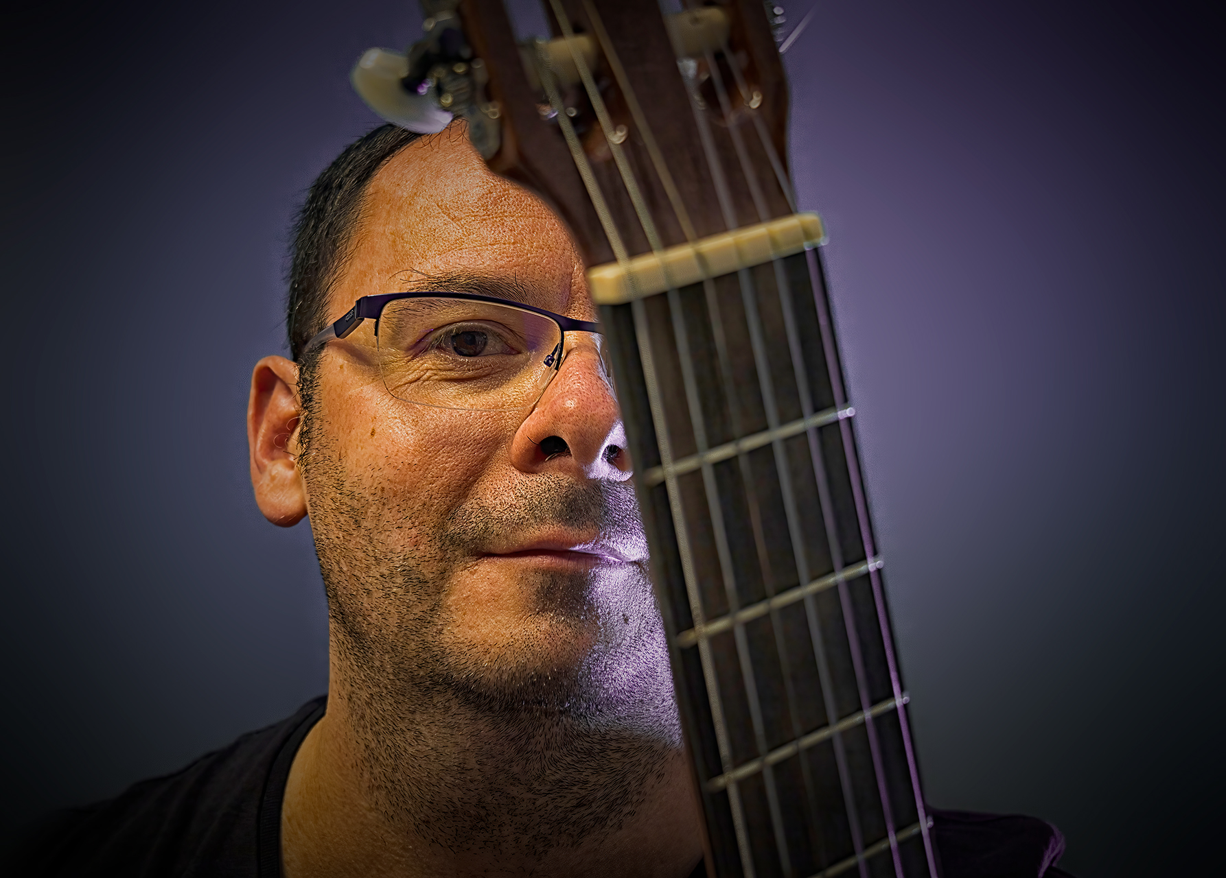 Manel-Garcia.AUTORETRAT-AMB-GUITARRA-1