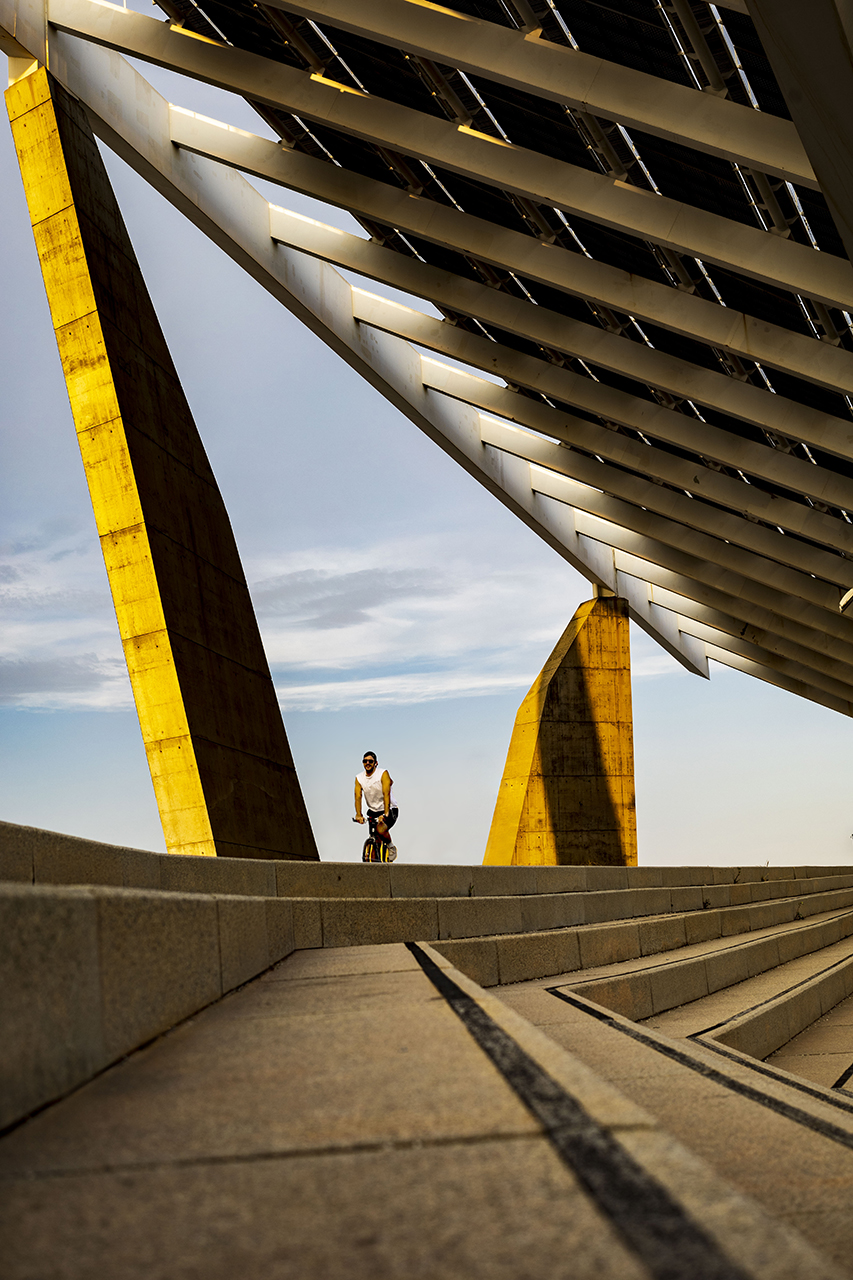 Manel Garcia. CICLISTA SOTA LA PÈRGOLA
