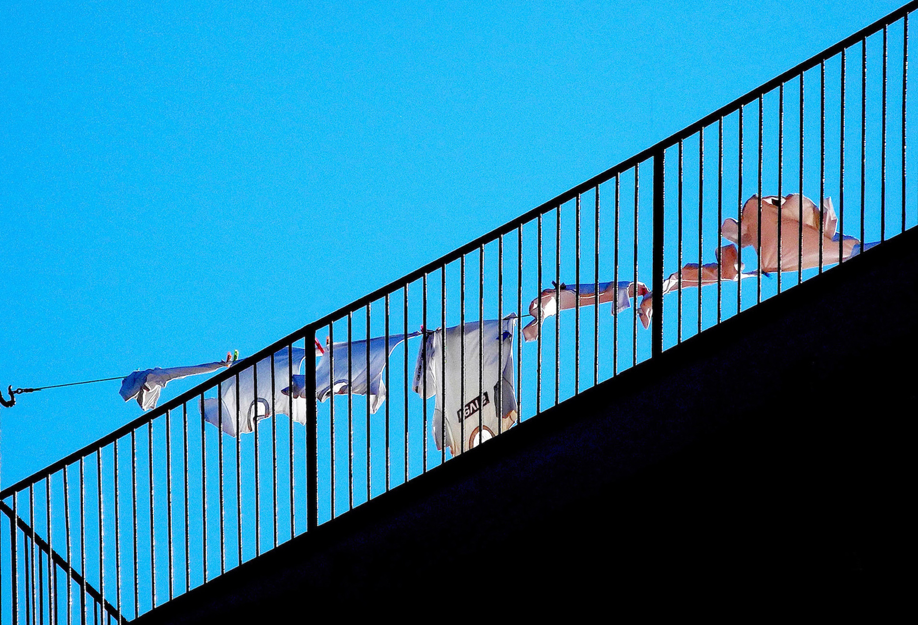 Mercè Casadellà. ROBA AL VENT