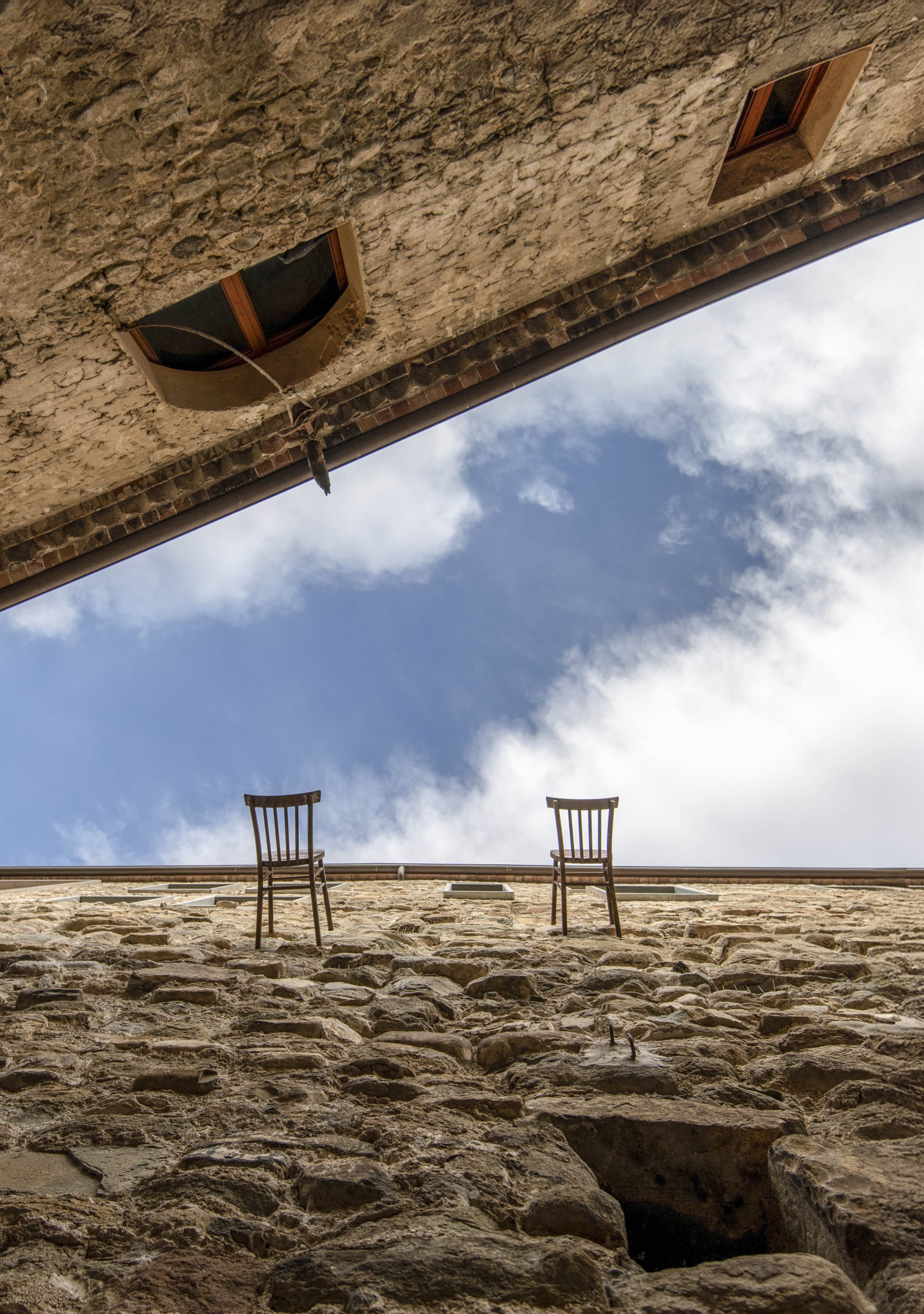 Joan Rubió. ENFILANT-SE PER LES PARETS