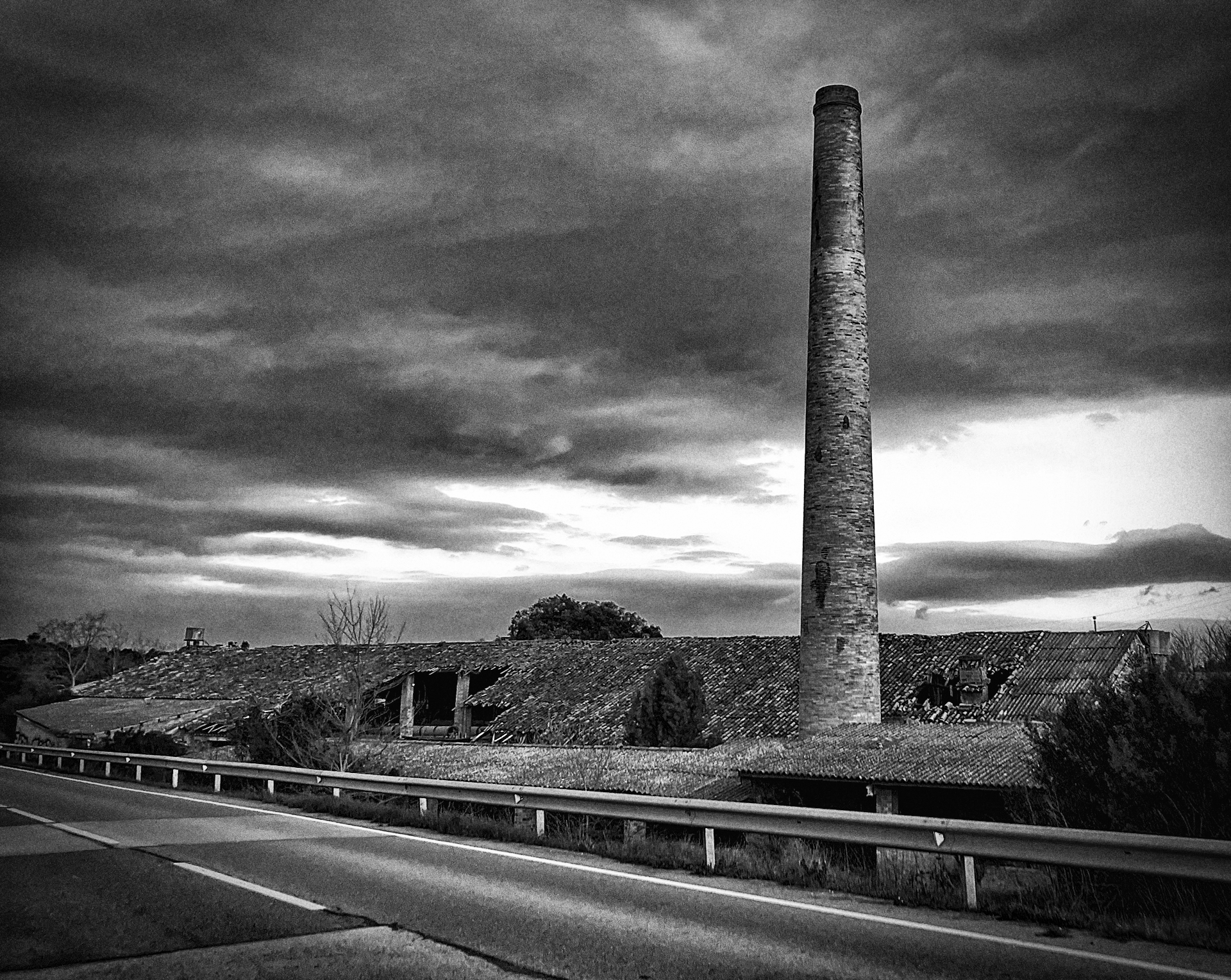 Laura-Pascual. BOBILA ABANDONADA